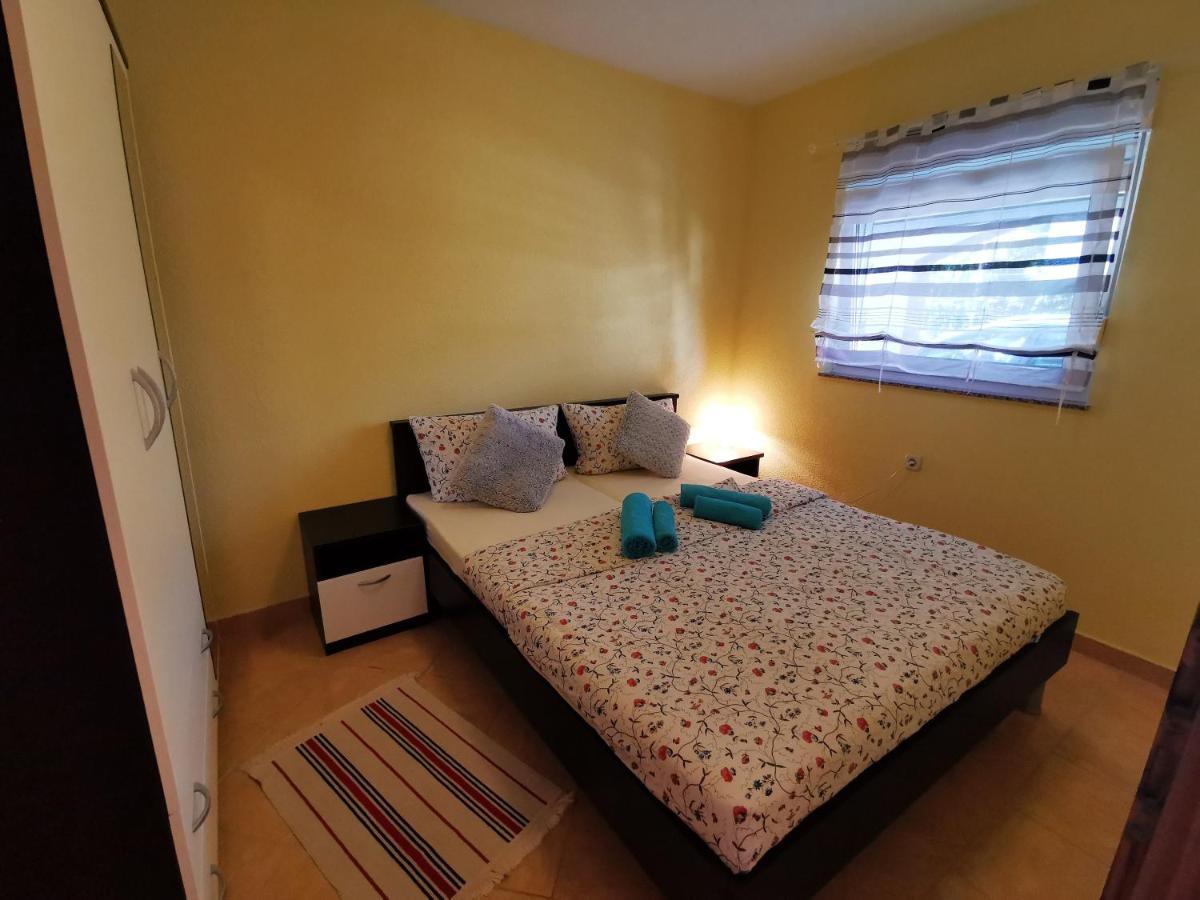 Apartments Ivan Вир Екстер'єр фото