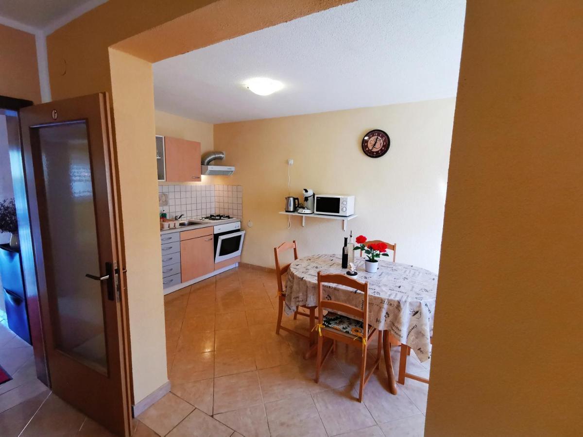 Apartments Ivan Вир Екстер'єр фото