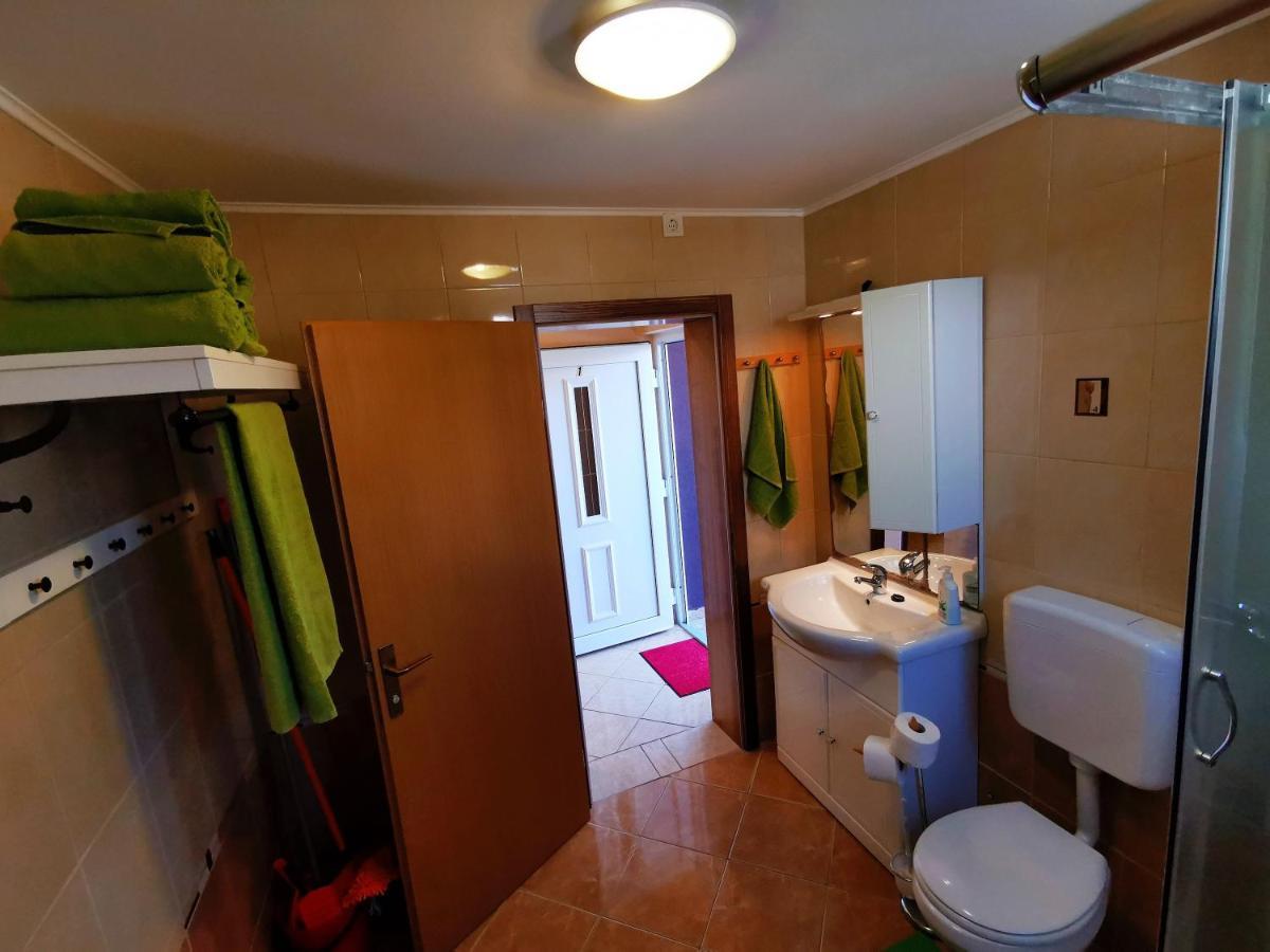 Apartments Ivan Вир Екстер'єр фото